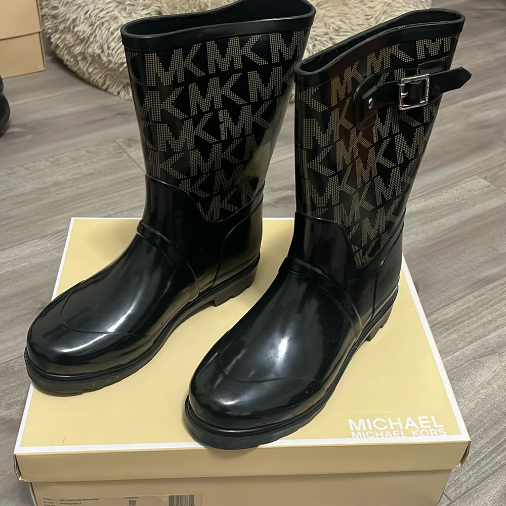 Michael Kors women’s rain boots size 8